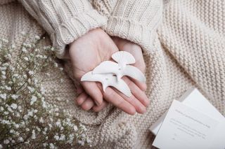 Ručně vyráběné hrdličky přátelství z filmu Sám doma 2: Ztracen v New Yorku jsou krásným vánočním dárkem pro Vaše...